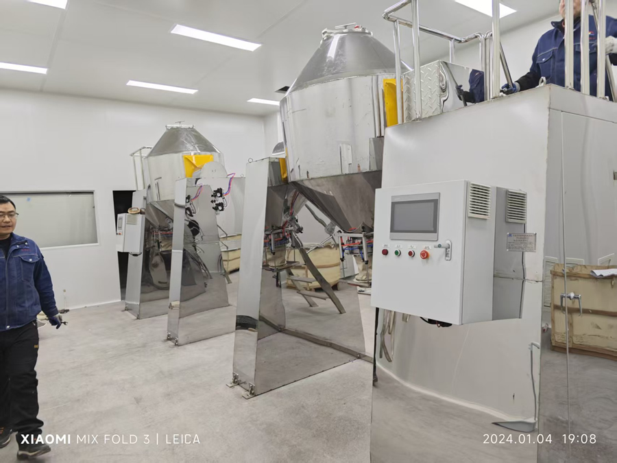 What are the performances of solid material mixers